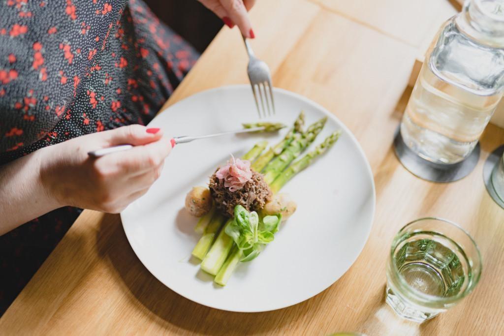 Finedining ruokailua Ravintola Äärellä