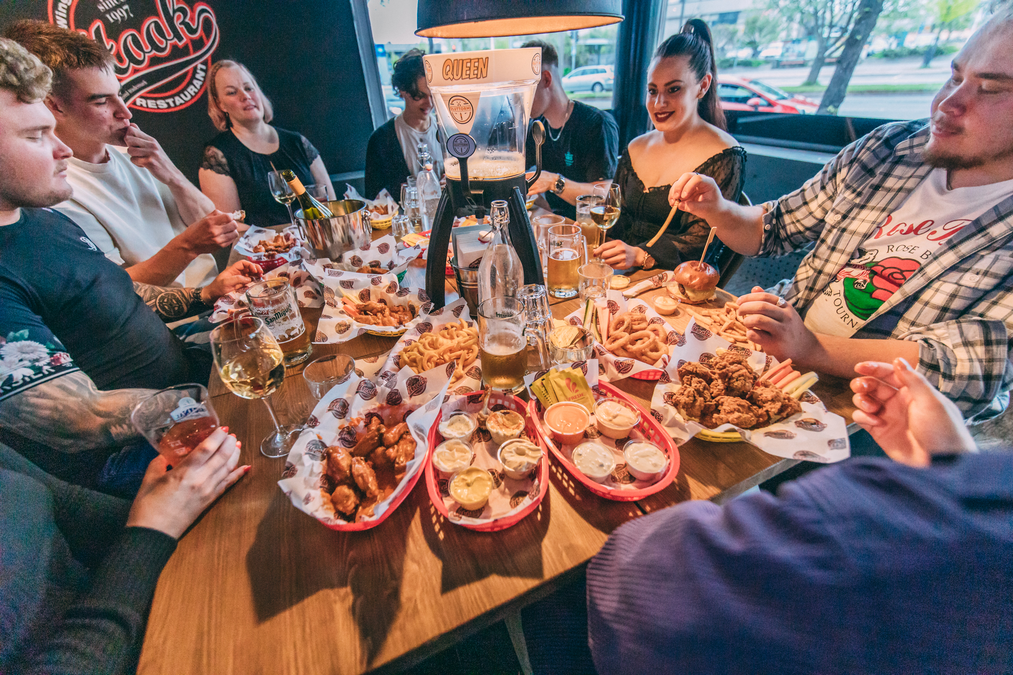 Street food tyylisiä annoksia tarjolla Ravintola Hookissa.