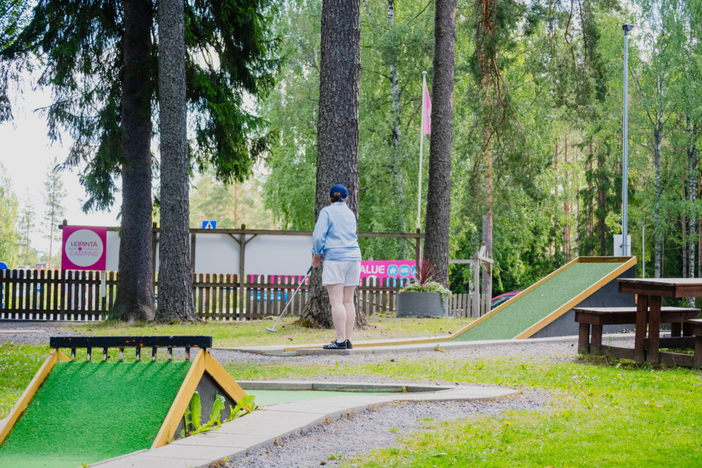 Törnävän leirintäalueen minigolf-rata